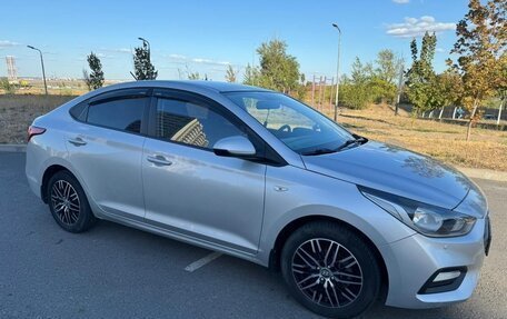 Hyundai Solaris II рестайлинг, 2018 год, 1 325 000 рублей, 7 фотография