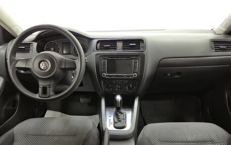 Volkswagen Jetta VI, 2013 год, 780 000 рублей, 11 фотография