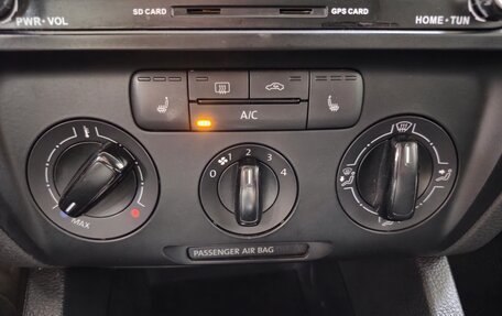 Volkswagen Jetta VI, 2013 год, 780 000 рублей, 19 фотография