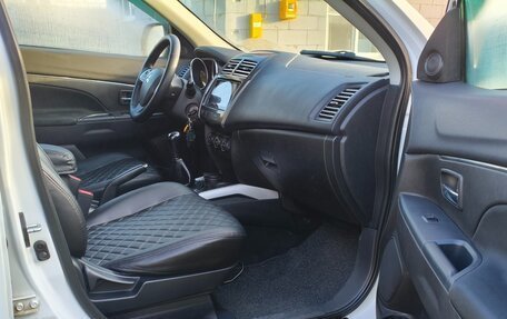 Mitsubishi ASX I рестайлинг, 2013 год, 930 000 рублей, 6 фотография