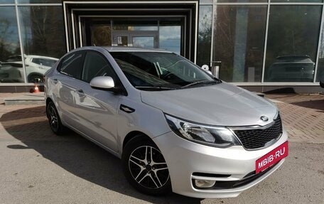 KIA Rio III рестайлинг, 2016 год, 1 050 000 рублей, 3 фотография