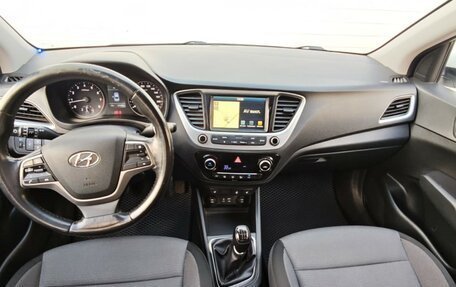 Hyundai Solaris II рестайлинг, 2017 год, 1 190 000 рублей, 18 фотография