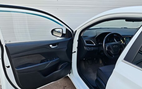 Hyundai Solaris II рестайлинг, 2017 год, 1 190 000 рублей, 29 фотография