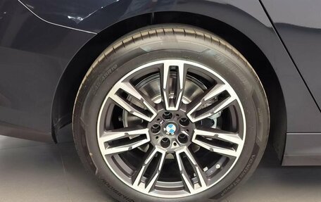BMW 5 серия, 2025 год, 8 925 000 рублей, 26 фотография