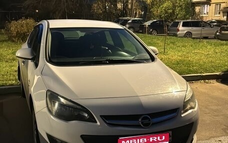 Opel Astra J, 2014 год, 700 000 рублей, 1 фотография
