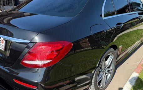 Mercedes-Benz E-Класс, 2019 год, 3 350 000 рублей, 6 фотография