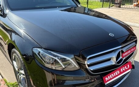 Mercedes-Benz E-Класс, 2019 год, 3 350 000 рублей, 8 фотография