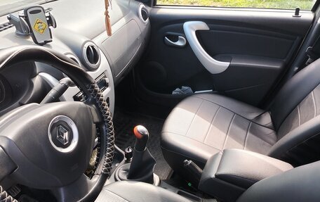 Renault Sandero I, 2011 год, 630 000 рублей, 2 фотография