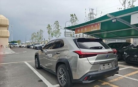 Lexus UX I, 2019 год, 2 500 000 рублей, 4 фотография
