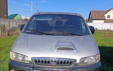 Hyundai Starex I рестайлинг, 2002 год, 585 000 рублей, 1 фотография