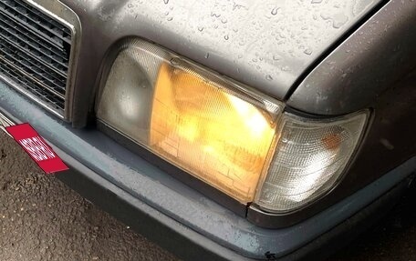 Mercedes-Benz E-Класс, 1995 год, 350 000 рублей, 3 фотография