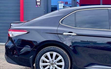 Toyota Camry, 2018 год, 2 129 000 рублей, 10 фотография