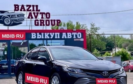 Toyota Camry, 2018 год, 2 129 000 рублей, 2 фотография
