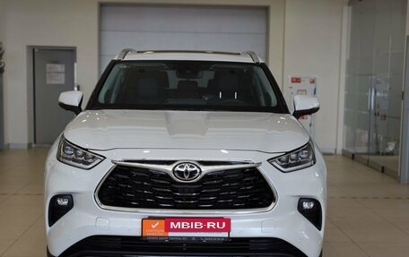 Toyota Highlander, 2025 год, 5 700 000 рублей, 2 фотография