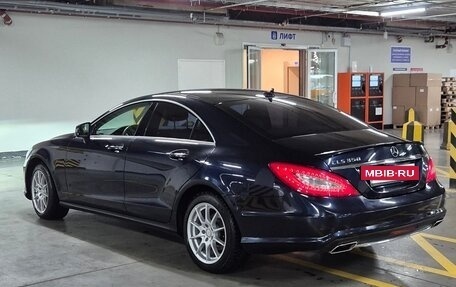 Mercedes-Benz CLS, 2013 год, 2 100 000 рублей, 3 фотография