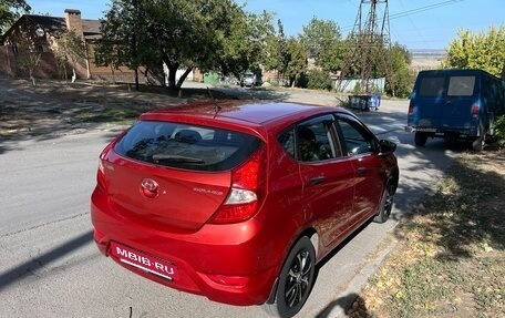 Hyundai Solaris II рестайлинг, 2012 год, 670 000 рублей, 3 фотография
