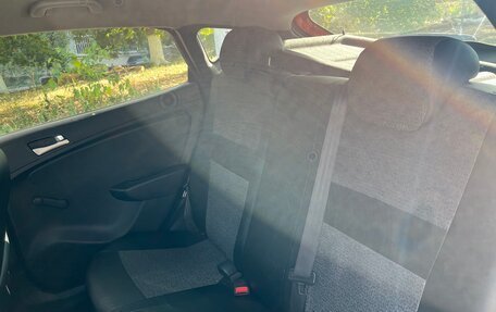 Hyundai Solaris II рестайлинг, 2012 год, 670 000 рублей, 21 фотография