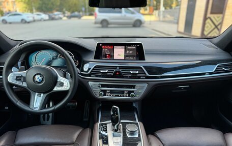 BMW 7 серия, 2018 год, 4 300 000 рублей, 9 фотография