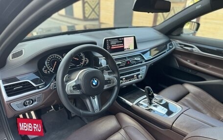 BMW 7 серия, 2018 год, 4 300 000 рублей, 11 фотография