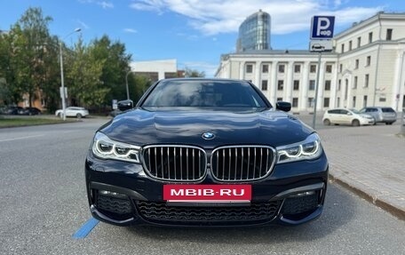 BMW 7 серия, 2018 год, 4 300 000 рублей, 2 фотография