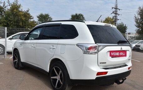 Mitsubishi Outlander III рестайлинг 3, 2013 год, 1 240 000 рублей, 4 фотография