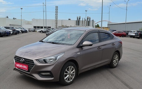 Hyundai Solaris II рестайлинг, 2018 год, 990 000 рублей, 1 фотография