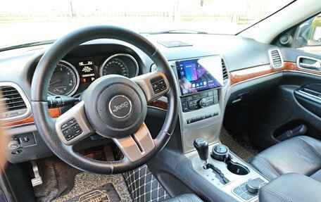 Jeep Grand Cherokee, 2012 год, 1 800 000 рублей, 21 фотография