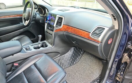 Jeep Grand Cherokee, 2012 год, 1 800 000 рублей, 28 фотография
