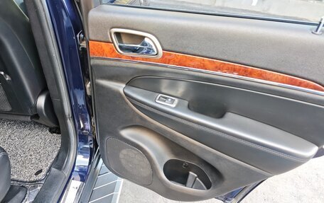 Jeep Grand Cherokee, 2012 год, 1 800 000 рублей, 27 фотография
