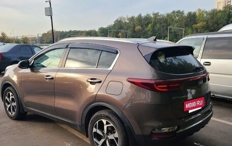 KIA Sportage IV рестайлинг, 2018 год, 2 550 000 рублей, 3 фотография