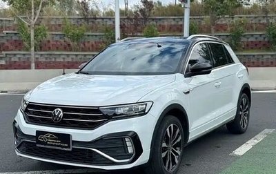 Volkswagen T-Roc I, 2022 год, 1 930 000 рублей, 1 фотография