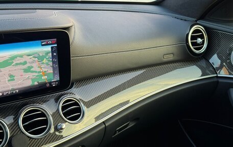 Mercedes-Benz E-Класс AMG, 2018 год, 4 500 000 рублей, 9 фотография