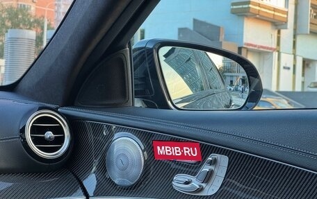 Mercedes-Benz E-Класс AMG, 2018 год, 4 500 000 рублей, 26 фотография