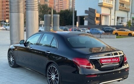 Mercedes-Benz E-Класс AMG, 2018 год, 4 500 000 рублей, 30 фотография