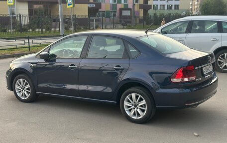 Volkswagen Polo VI (EU Market), 2016 год, 900 000 рублей, 2 фотография