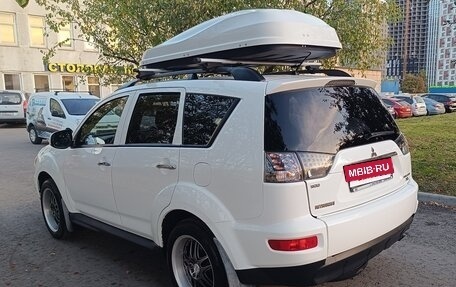 Mitsubishi Outlander III рестайлинг 3, 2011 год, 1 295 000 рублей, 7 фотография