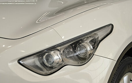 Infiniti QX70, 2014 год, 2 150 000 рублей, 21 фотография