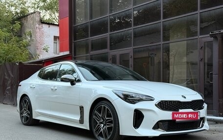 KIA Stinger I, 2020 год, 3 000 000 рублей, 2 фотография