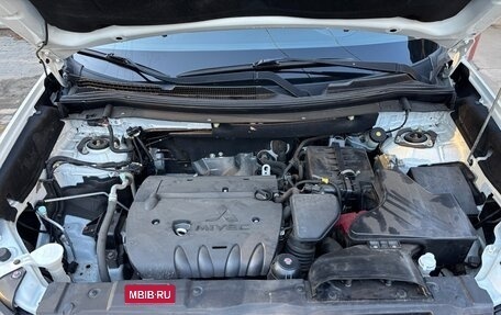 Mitsubishi Outlander III рестайлинг 3, 2015 год, 1 670 000 рублей, 8 фотография