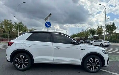 Volkswagen T-Roc I, 2022 год, 1 930 000 рублей, 8 фотография
