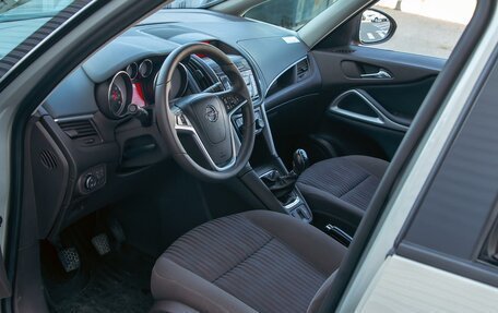 Opel Zafira C рестайлинг, 2012 год, 995 000 рублей, 13 фотография