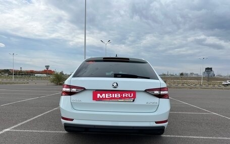 Skoda Superb III рестайлинг, 2016 год, 3 100 000 рублей, 5 фотография