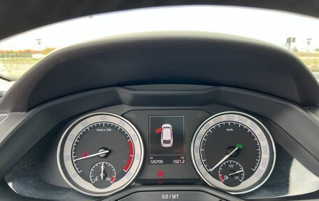Skoda Superb III рестайлинг, 2016 год, 3 100 000 рублей, 10 фотография