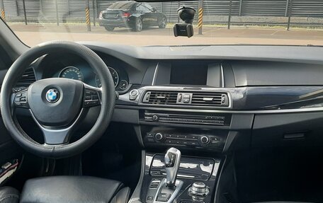 BMW 5 серия, 2016 год, 1 800 000 рублей, 5 фотография