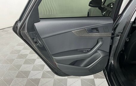 Audi A4, 2018 год, 1 999 000 рублей, 10 фотография