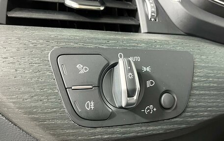 Audi A4, 2018 год, 1 999 000 рублей, 28 фотография