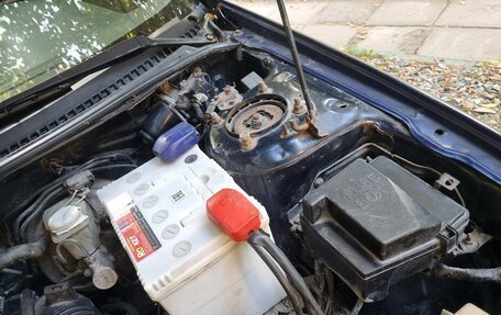 Mazda 323, 1998 год, 277 000 рублей, 11 фотография