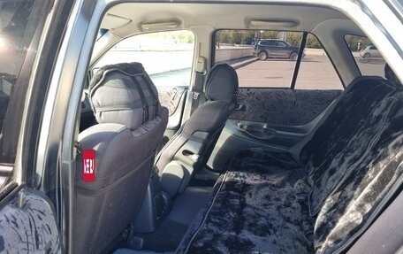 Mazda 323, 1998 год, 277 000 рублей, 14 фотография