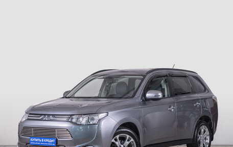 Mitsubishi Outlander III рестайлинг 3, 2012 год, 1 699 000 рублей, 3 фотография