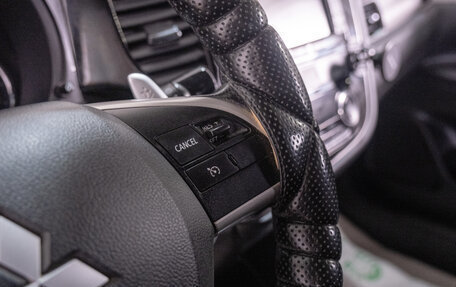 Mitsubishi Outlander III рестайлинг 3, 2012 год, 1 699 000 рублей, 14 фотография